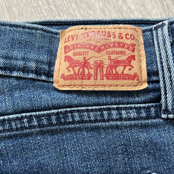Levi’s Bootcut Jeans. Style 315. - Picture 2 of 3